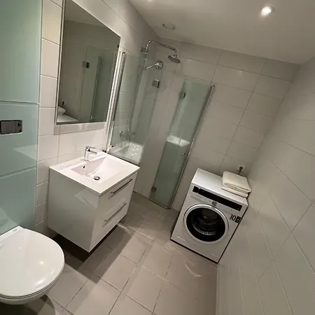 Jeci - New, Modern & Apartment